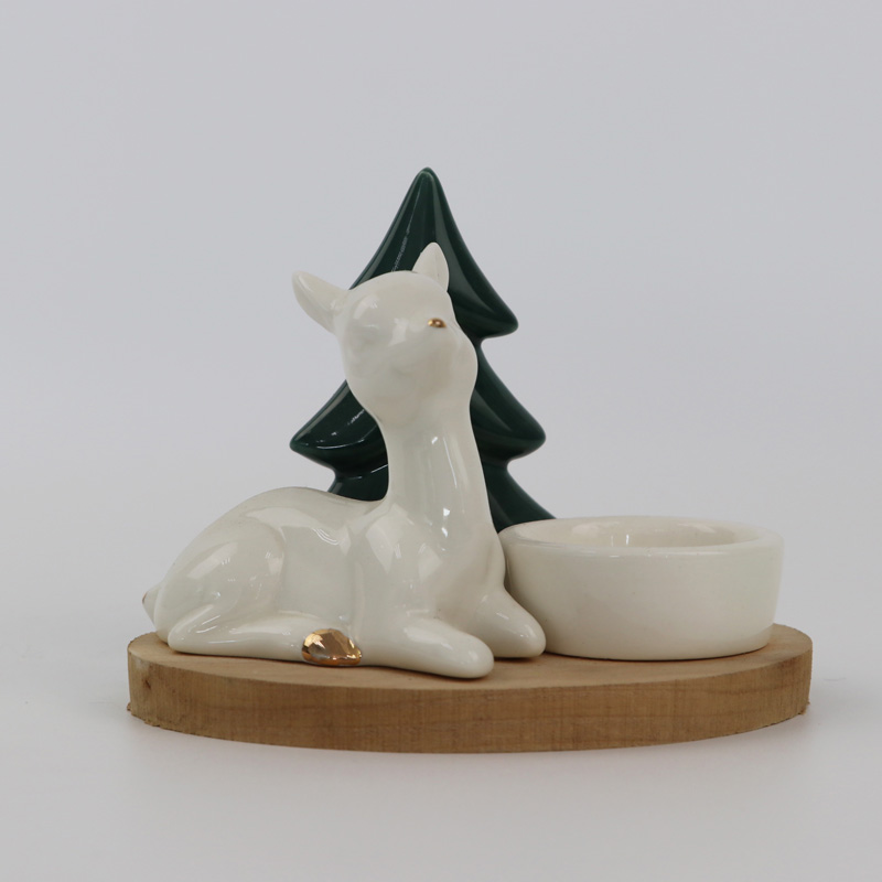 Decoração cerâmica de cervos de Natal