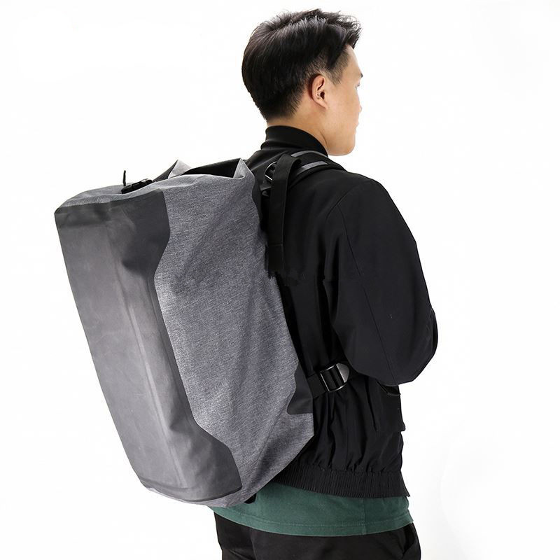 Big Capacidade Esporte Duffle Saco com tiras de mochila acolchoada para transporte confortável