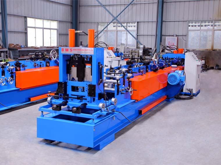 Máquina para fabricar canal C C Purlin Machine China