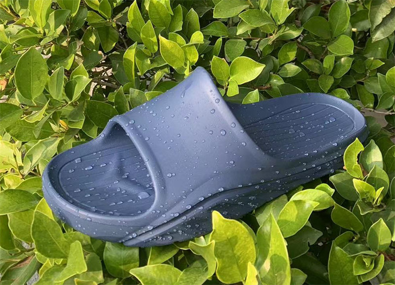 Men Comfortable Soft PVC Slippers Men Comfortable Soft PVC Slippers